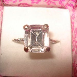 Size 6 Wht Cz square solitaire ring